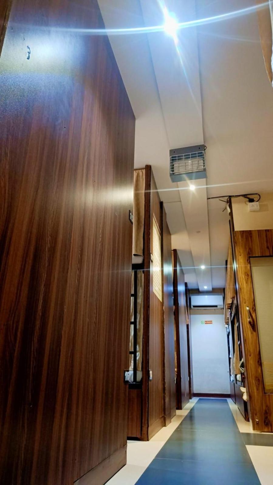 Almas Dormitory 24 Hours Aircondition Mumbai Exterior foto