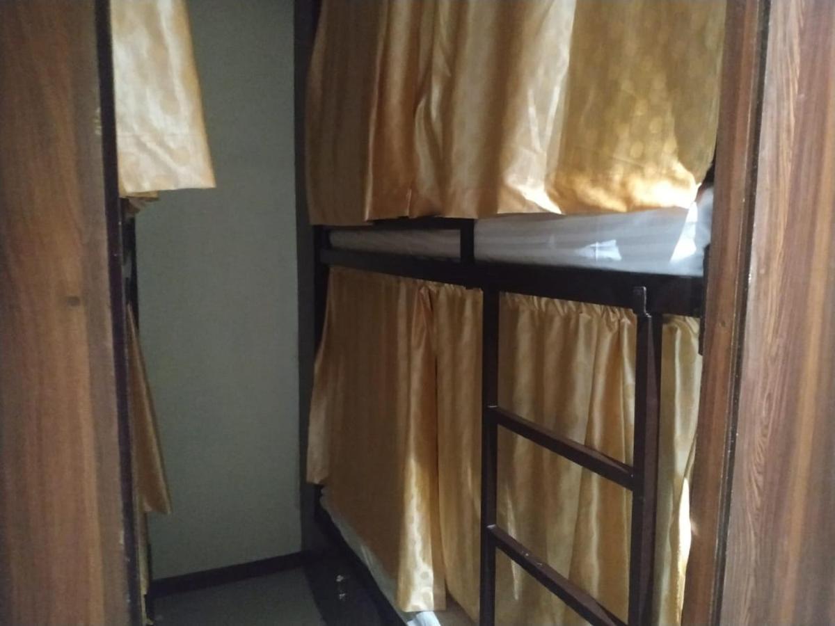 Almas Dormitory 24 Hours Aircondition Mumbai Exterior foto